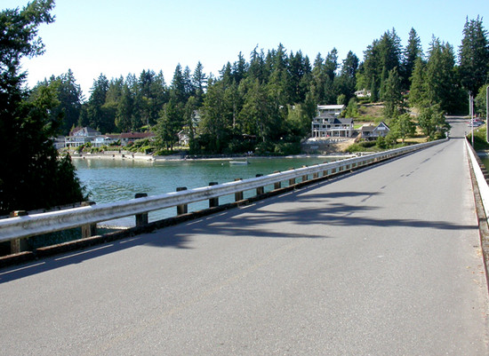 Raft Island bridge in 2010